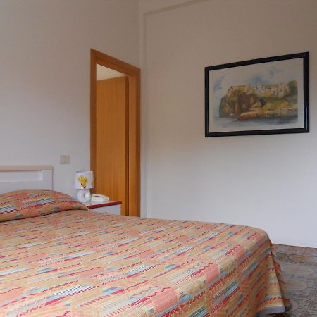 Hotel Coppa Di Cielo เปสคีชี ภายนอก รูปภาพ