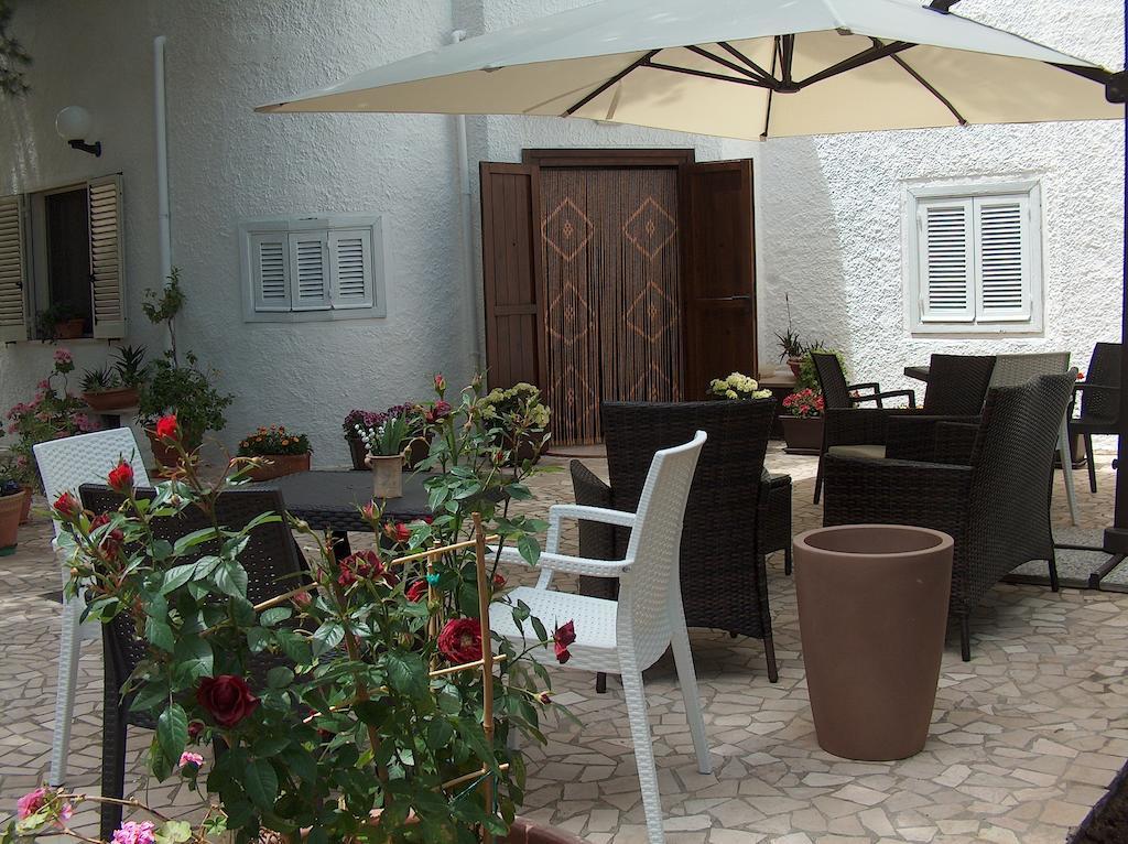Hotel Coppa Di Cielo เปสคีชี ภายนอก รูปภาพ