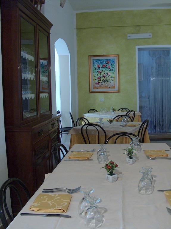 Hotel Coppa Di Cielo เปสคีชี ภายนอก รูปภาพ